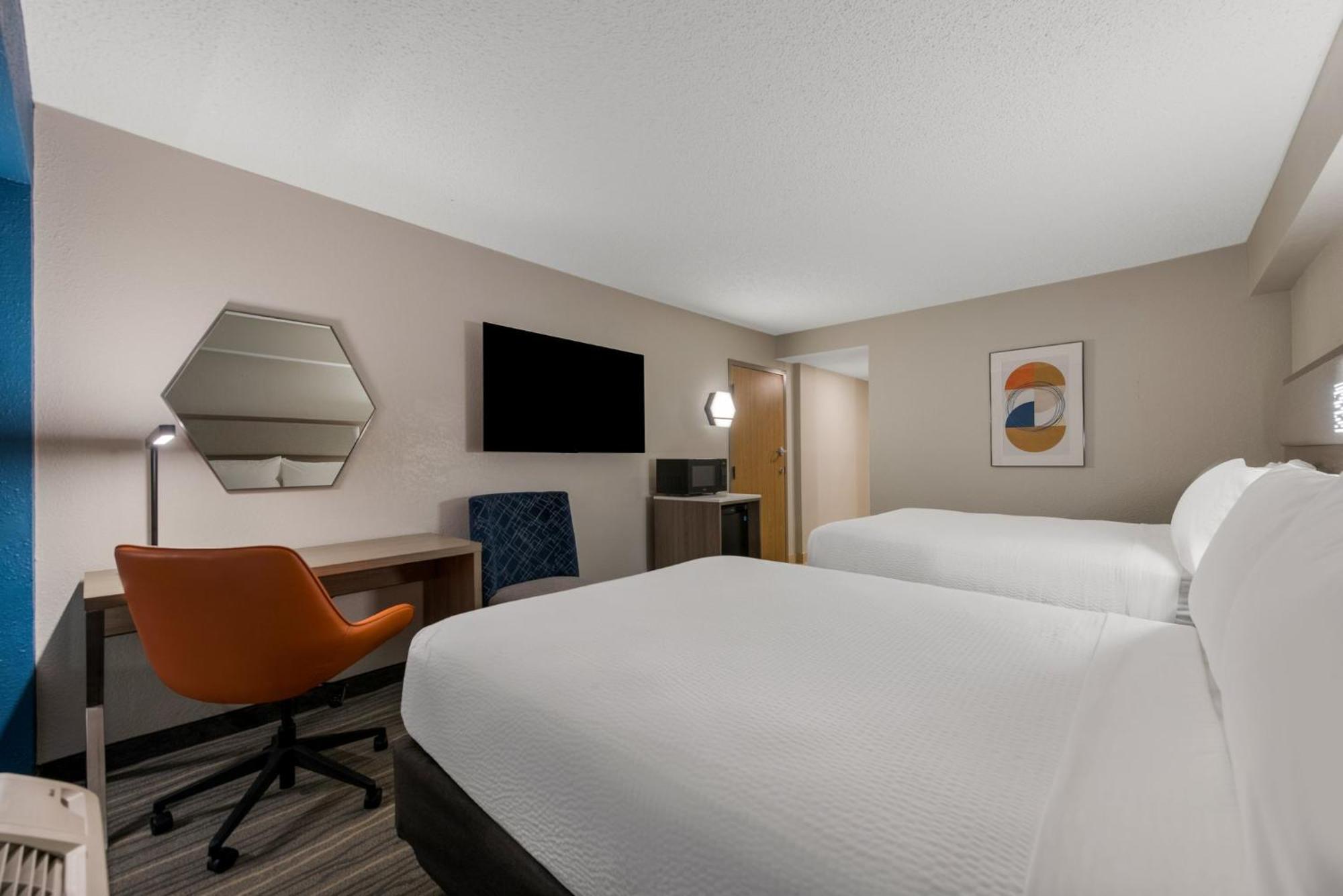 Holiday Inn Express Hotels- Hampton By Ihg Exterior foto
